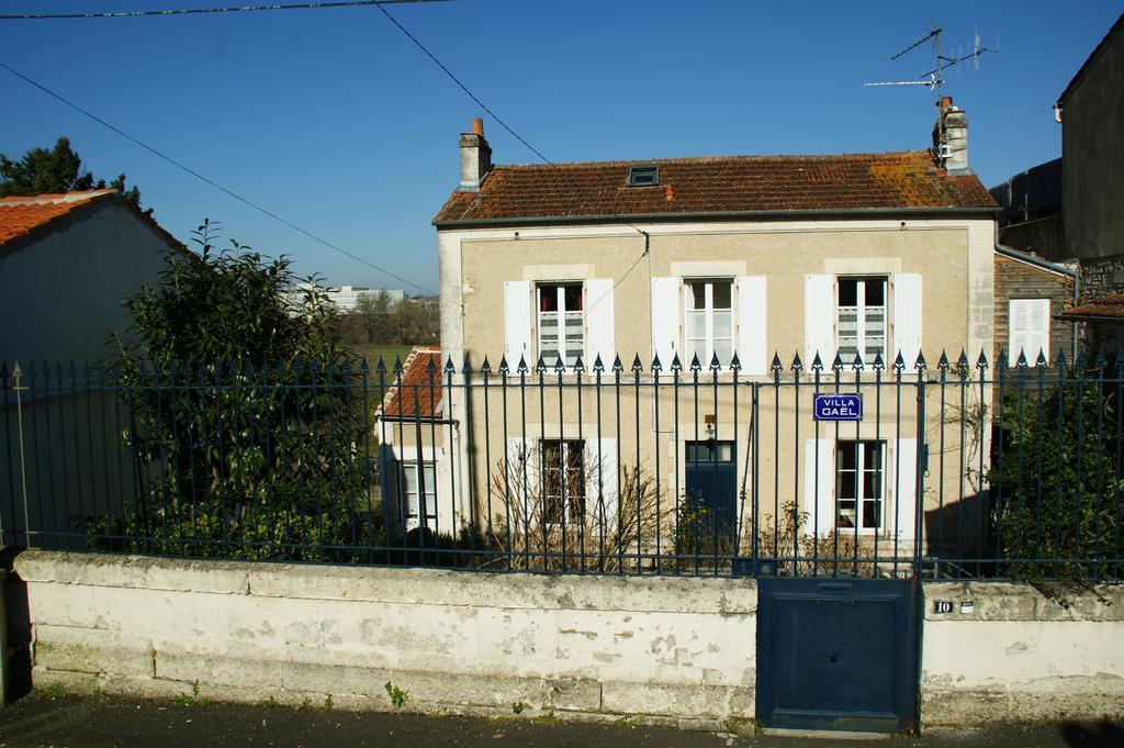 Chambres D'Hotes Villa Gael Angouleme Exterior photo